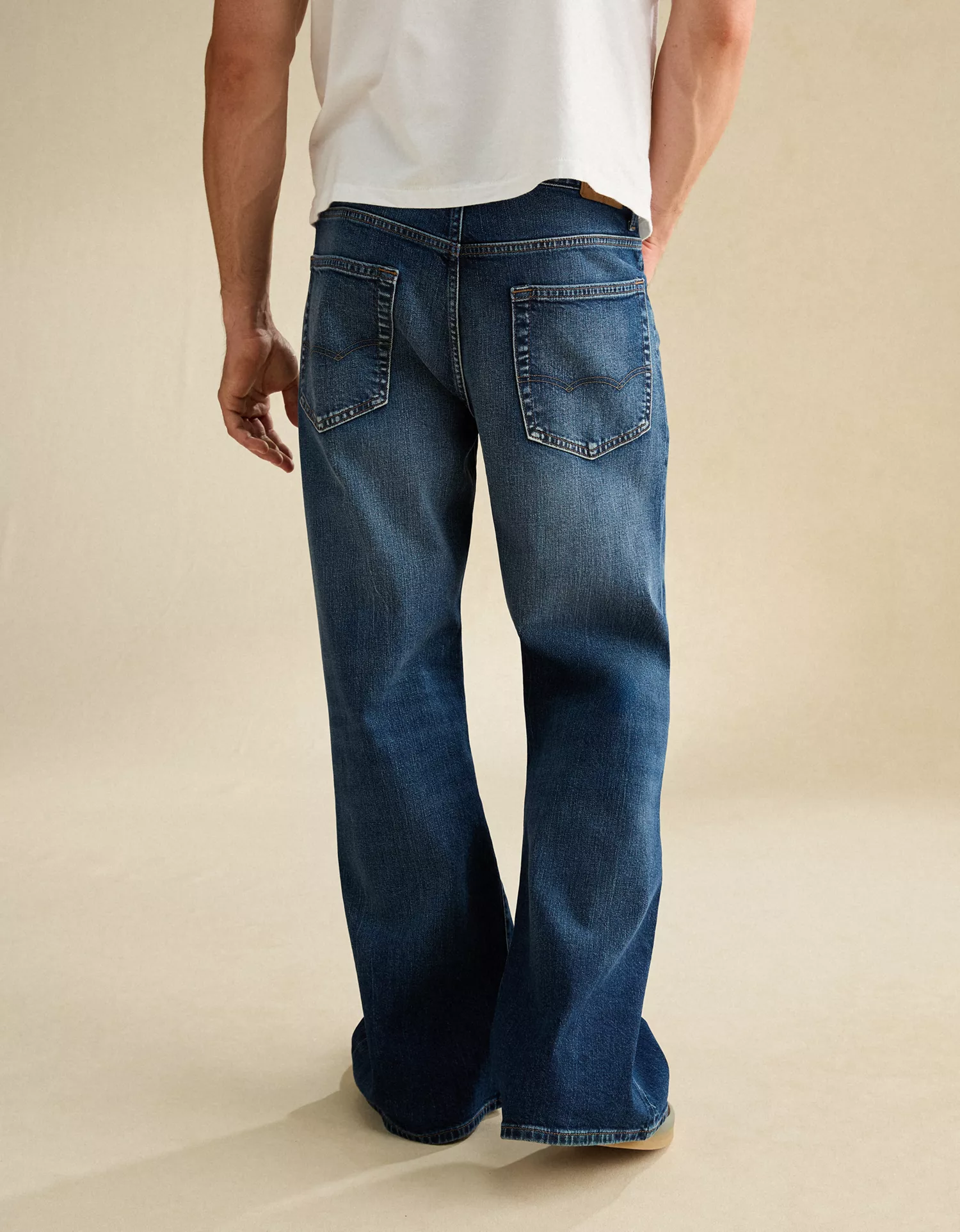 AE Baggy Bootcut Jean - thumbnail 7
