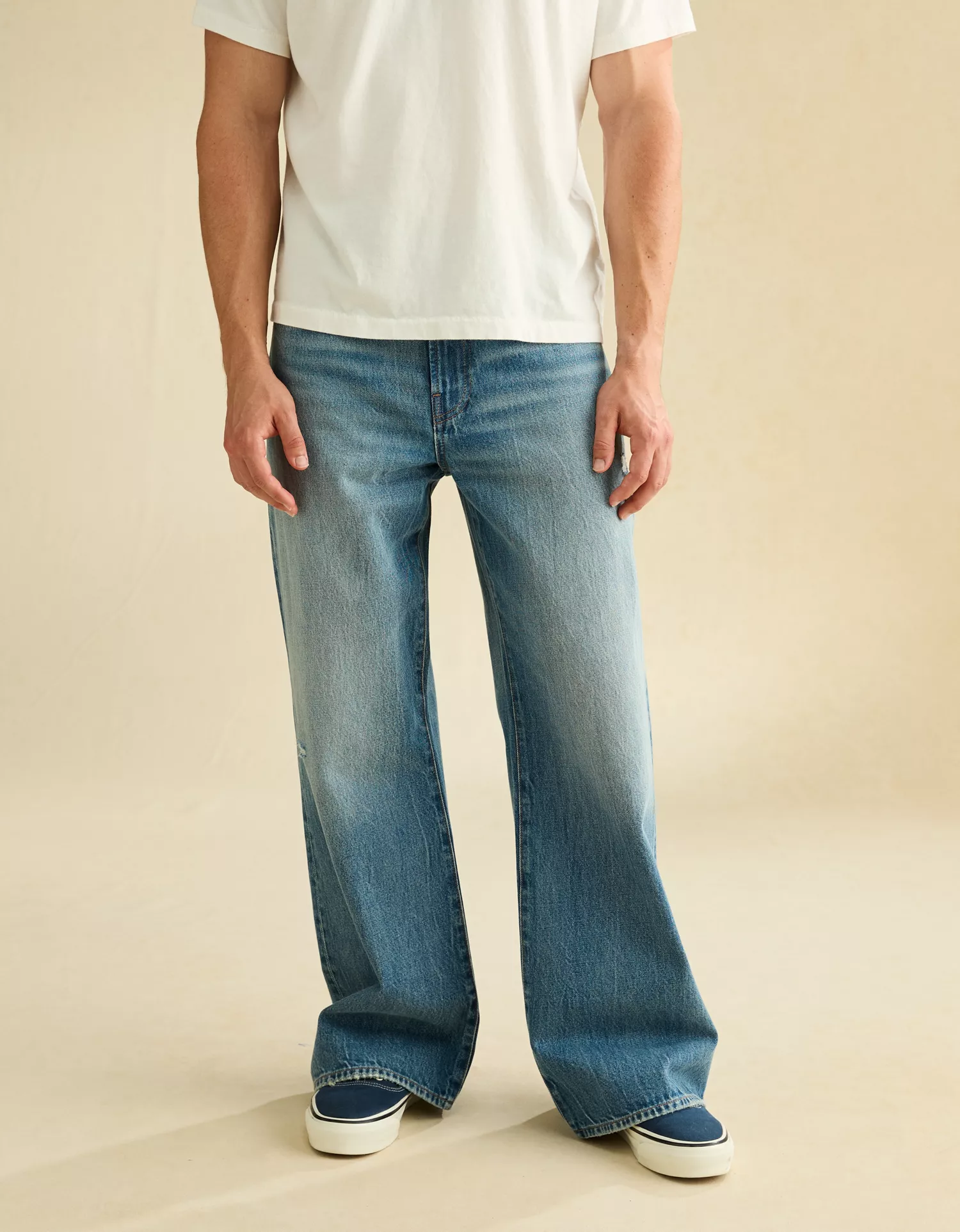 AE Baggy Bootcut Jean - thumbnail 6