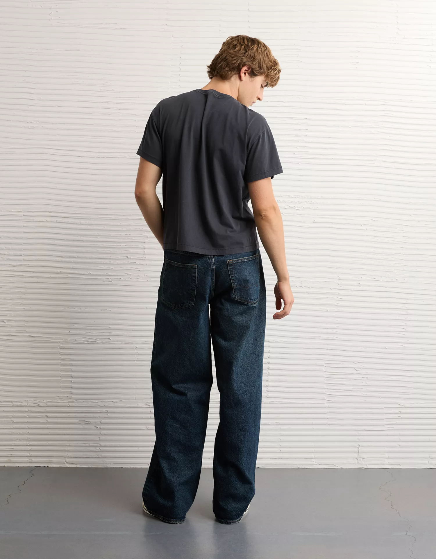 AE Shrunken Fit Lived-In T-Shirt - thumbnail 8