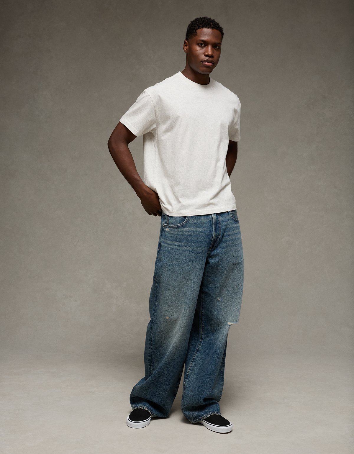 AE Shrunken Fit Lived-In T-Shirt - image 5
