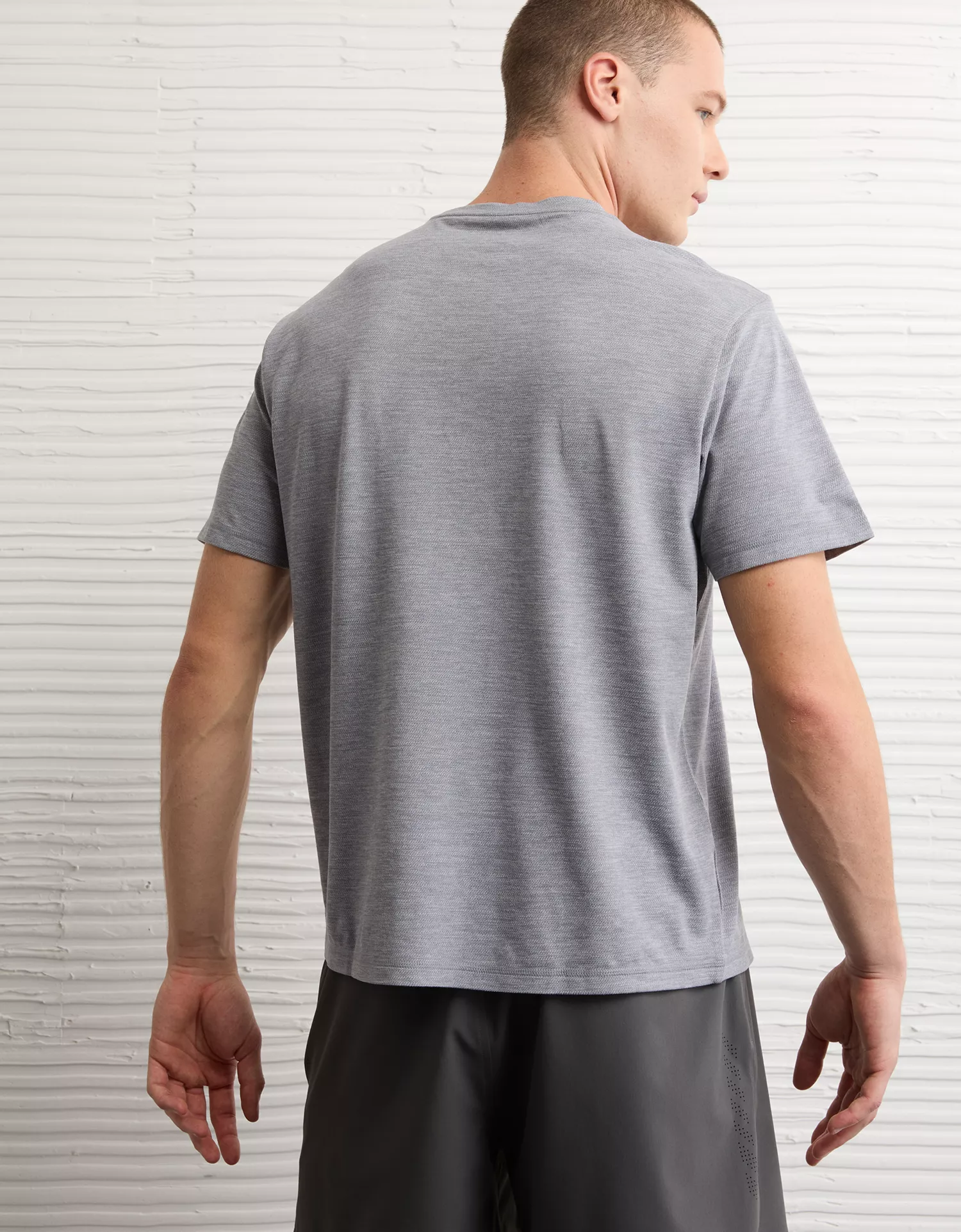 AE 24/7 Standard Fit Active T-Shirt - thumbnail 2