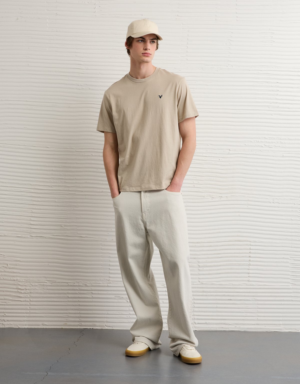 AE Lightweight Logo T-Shirt - image 4