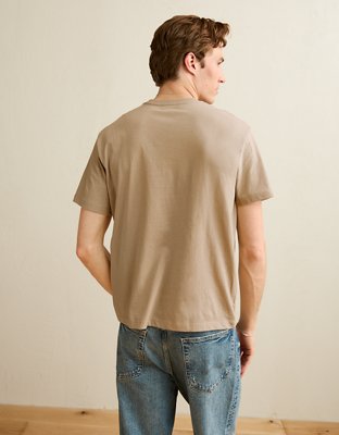 AE Standard Fit Lightweight Logo T-Shirt
