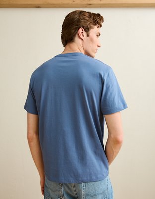 AE Standard Fit Lightweight Logo T-Shirt