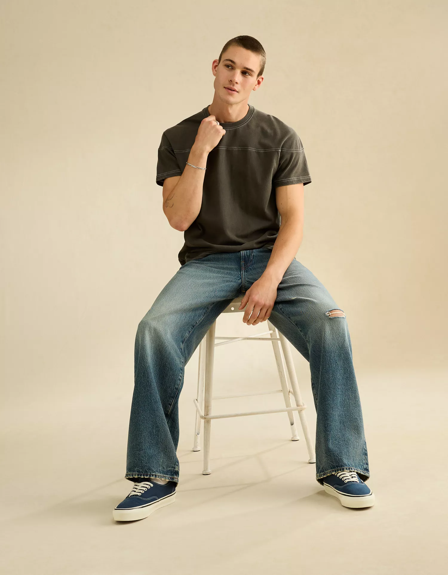 AE Relaxed Fit Sport T-Shirt