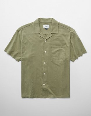AE Jacquard Textured Button-Up Polo Shirt