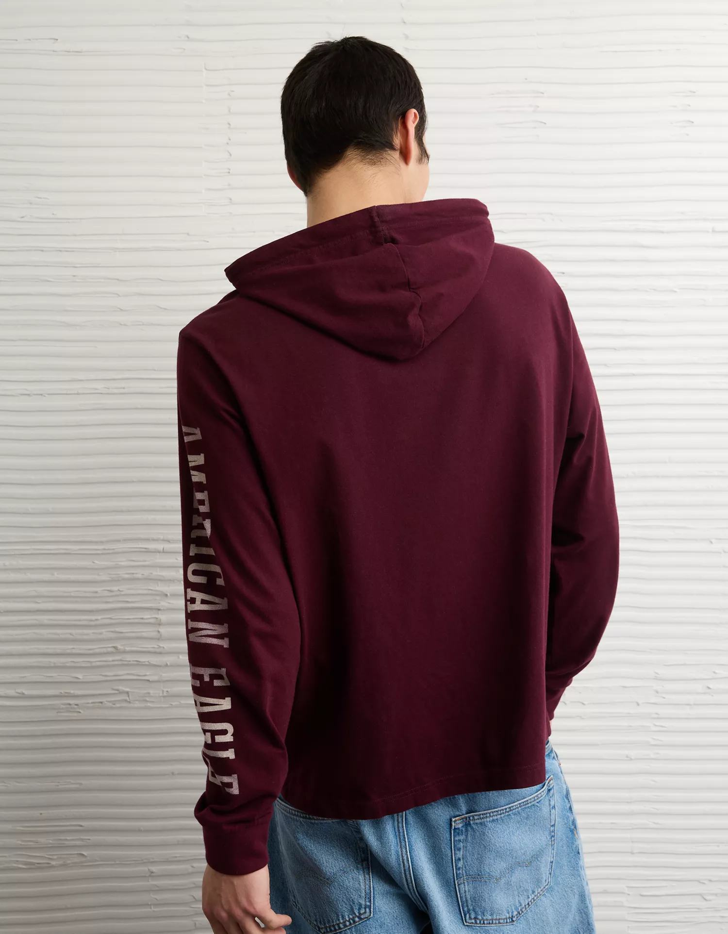 AE Standard Fit Lightweight Logo Graphic Hoodie T-Shirt - thumbnail 2