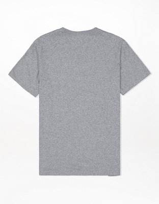 T-shirt con escote V AE