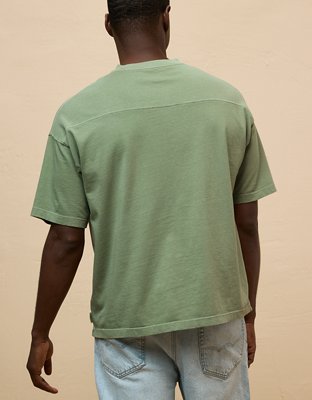 AE Oversized V-Neck T-Shirt