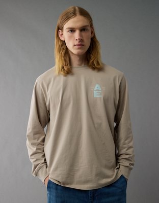 T-shirt de mangas largas con gráfico AE
