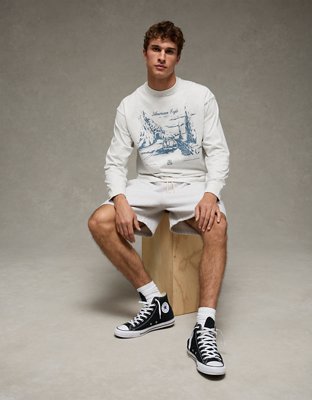 AE Boxy Long Sleeve Graphic T-Shirt