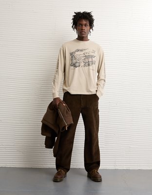 AE Boxy Long Sleeve Graphic T-Shirt | American Eagle