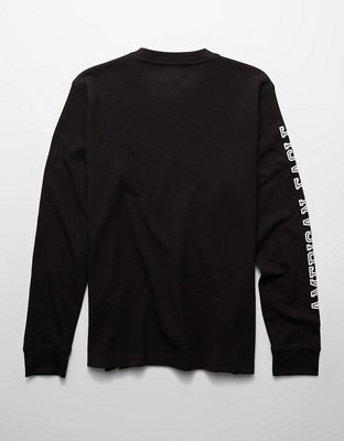 AE Standard Fit Long-Sleeve Graphic Thermal T-Shirt