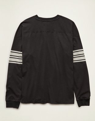 AE Relaxed Fit Long-Sleeve Varsity Graphic T-Shirt 