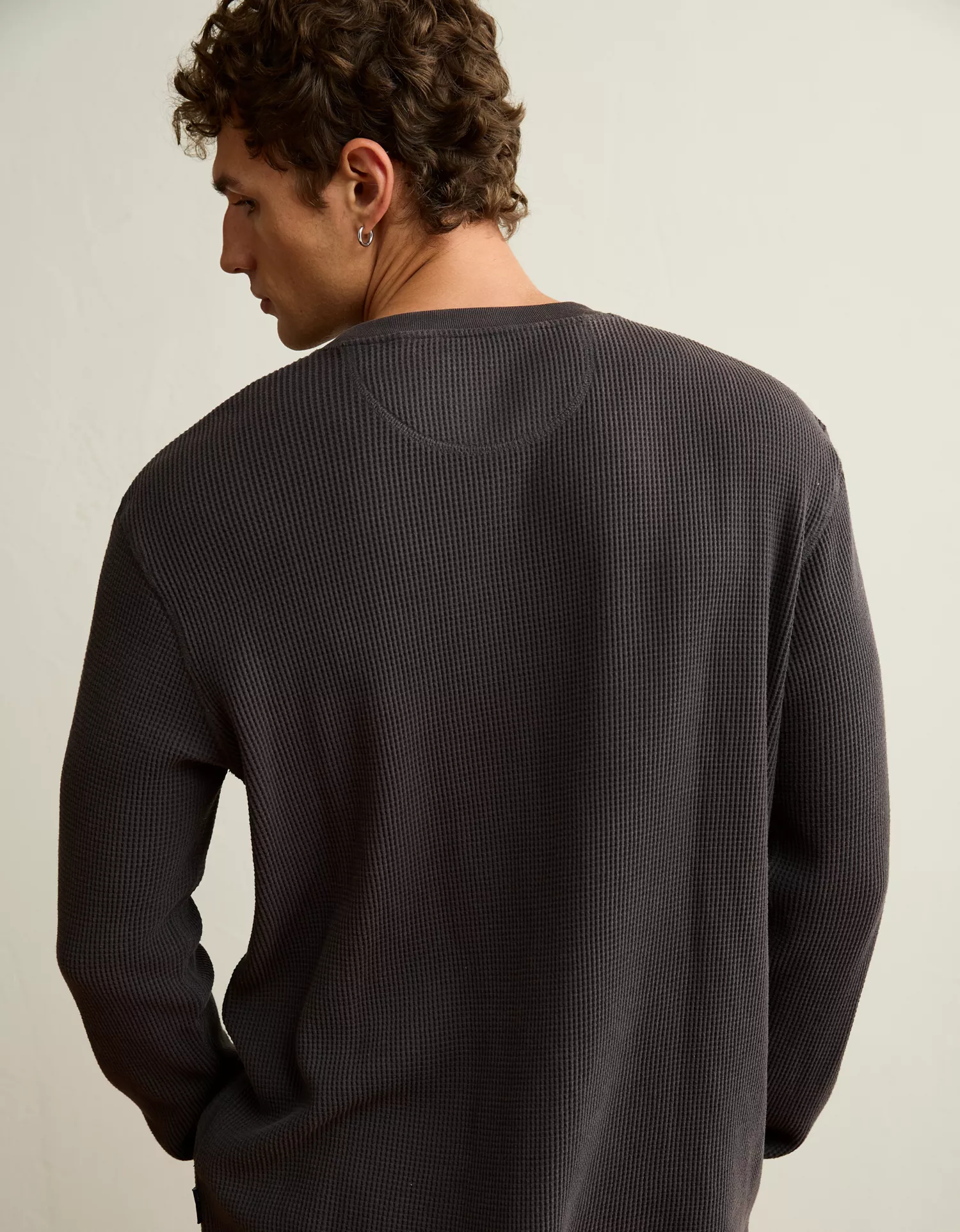 AE Standard Fit Graphic Thermal Shirt - thumbnail 2