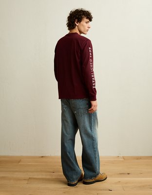 AE Standard Fit Long-Sleeve Logo Graphic T-Shirt