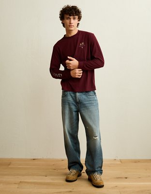 AE Standard Fit Long-Sleeve Logo Graphic T-Shirt