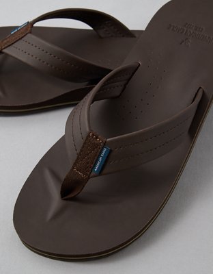 AMERICAN EAGLE • Dark Java Classic Leather Flip Flops Sandals AE Leather Flip-Flop | American Eagle main image 2