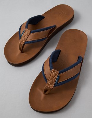 AE Men's Leather Flip-Flop