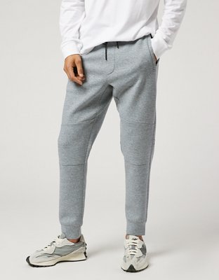 American Eagle: Holiday Snoopy Jogger