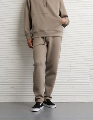 AE 24/7 Relaxed Open-Hem Pant