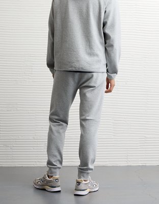 AE 24/7 Textured Fleece Jogger