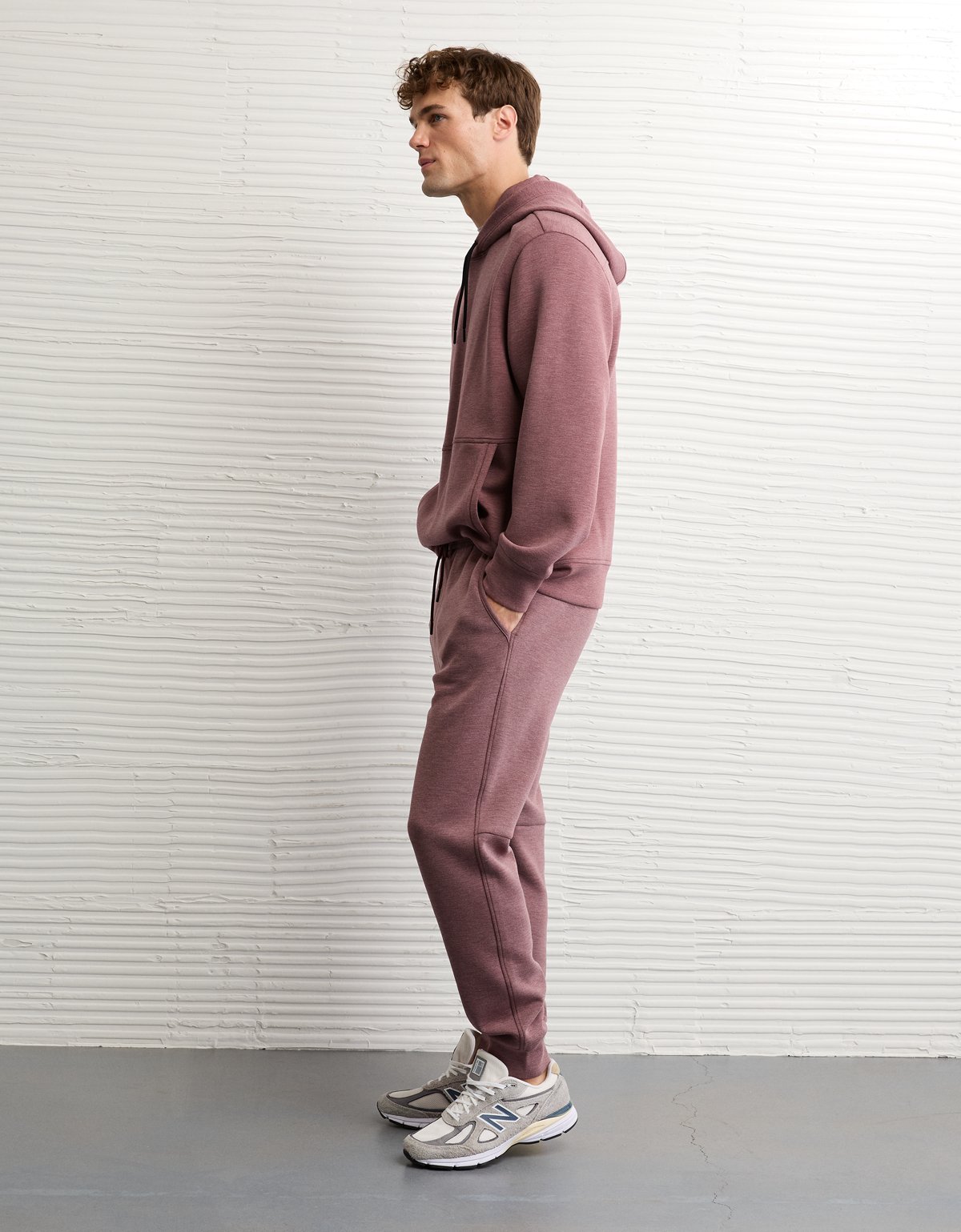 AE 24/7 Jogger - image 5
