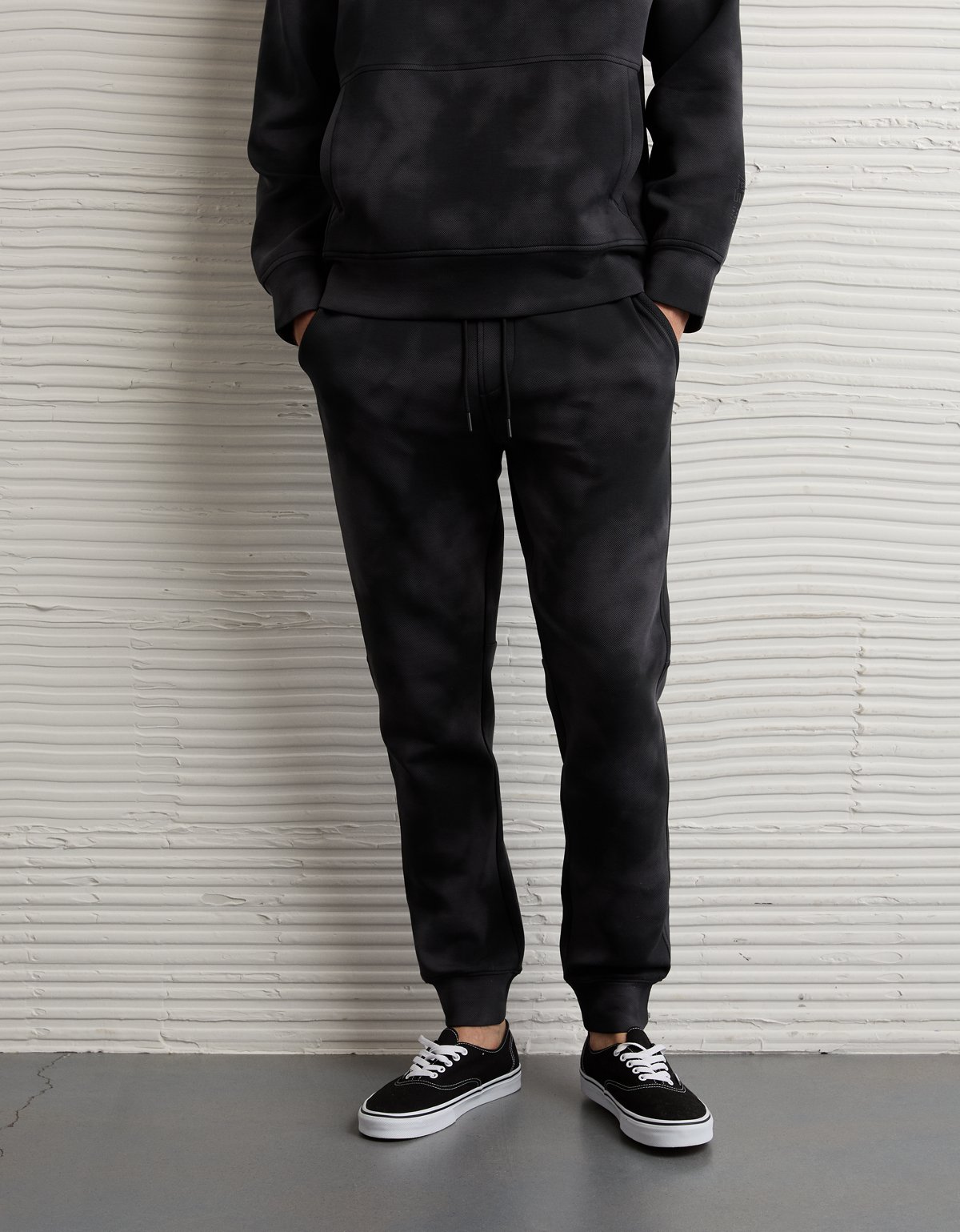 AE 24/7 Jogger - image 5