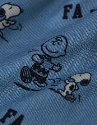 Мужские брюки American Eagle AEO Snoopy Christmas Ultra Soft Pocket Boxer Short — фото 2