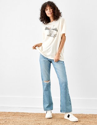 Женские футболки American Eagle AE Oversized Sledding Skeleton Graphic T-Shirt — фото 5
