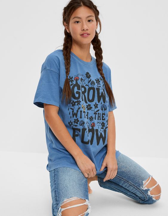 AE Oversized Grow With the Flow Graphic Tee