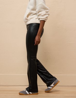 Женские брюки American Eagle AE Stretch Vegan Leather Classic Bootcut Pant — фото 4