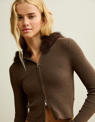 Женское худи American Eagle AE Faux Fur-Trim Zip-Up, цвет: Коричневый — фото 4