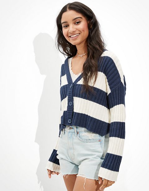 Женские кардиганы American Eagle AE Striped Cropped Boxy Button-Up Cardigan