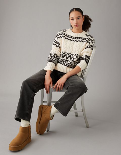 Женские свитеры American Eagle AE Fair Isle Cable-Knit Crewneck Sweater
