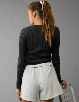 AE Fitted Cable Knit V-Neck Sweater