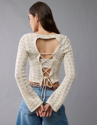 Chandail au crochet lacé au dos AE