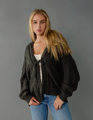 AE Cárdigan en Punto Trenzado con Frente Abierto