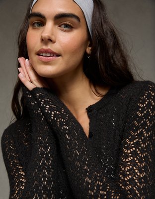 AE Fitted Crew Neck Cardigan