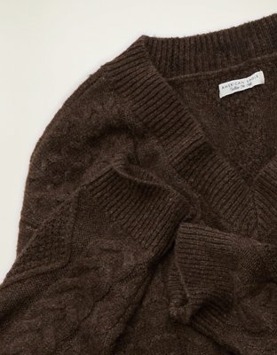 Женский свитер American Eagle AE Whoa So Soft Cropped V-Neck Cable Knit, цвет: Коричневый — фото 6