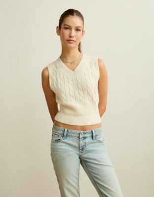 AE Cropped Cable Knit Sweater Vest