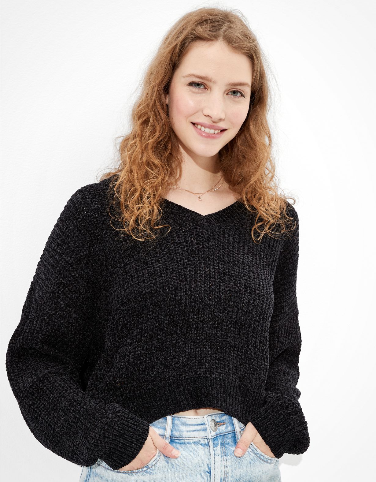 AE Chenille Cropped V-Neck Sweater