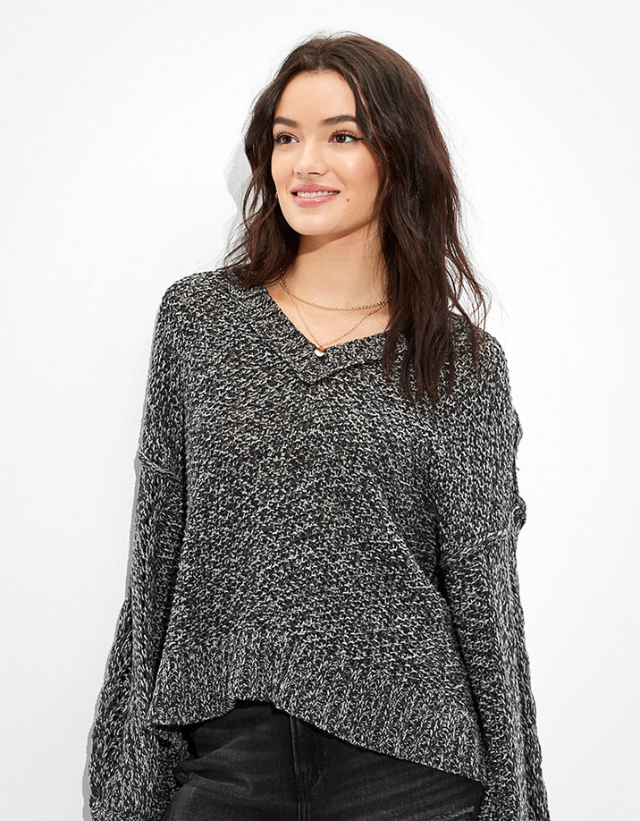AE Cropped Pointelle V-Neck Sweater