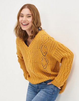 AE Oversized V-Neck Cable Knit Sweater