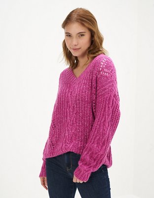 AE Oversized V-Neck Cable Knit Sweater