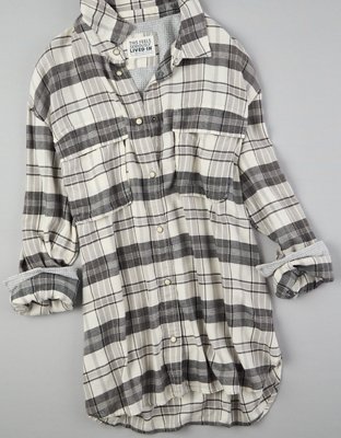 AE Oversized Long-Sleeve Plaid Button-Up Shirt