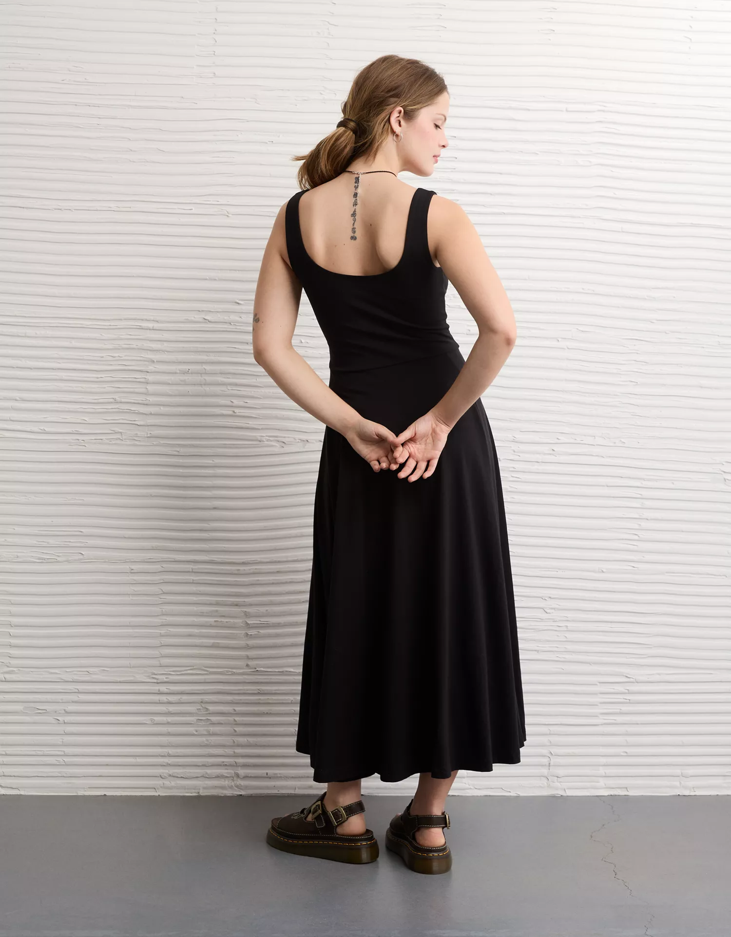 AE Scoop Neck Midi Dress - thumbnail 2