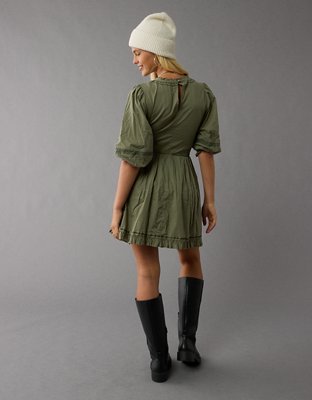 AE Vestido Corto Bordado con Mangas Abombadas