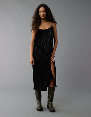 Женские платья American Eagle AE Velvet Midi Dress