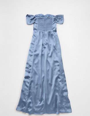 Robe longue à épaules dénudées et décolleté en cœur en satin AE